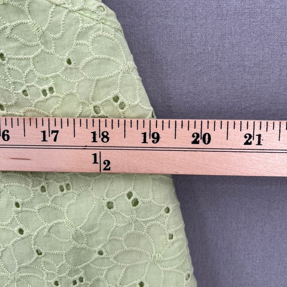 DEREK LAM 10 CROSBY Shorts Womens 10 Matcha Green Monterey Belted Floral Eyelet - Picture 16 of 16